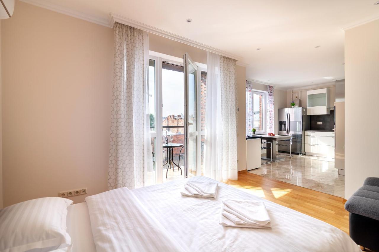 Regrand Apartment On Kulisha 47A リヴィウ エクステリア 写真