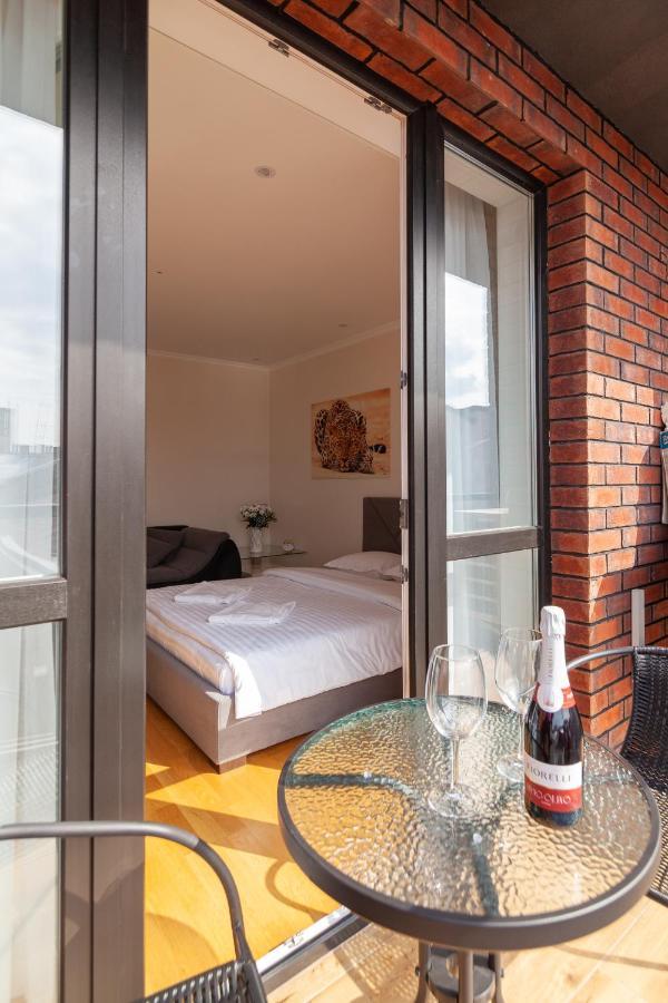 Regrand Apartment On Kulisha 47A リヴィウ エクステリア 写真
